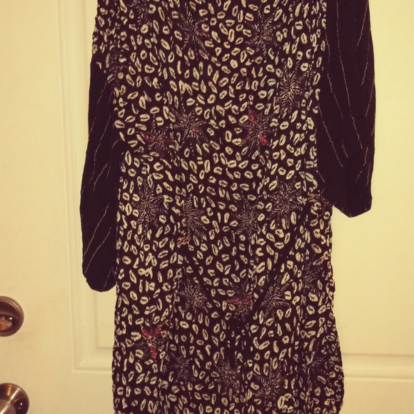 Nadya dee9 - Picture 2 of 2